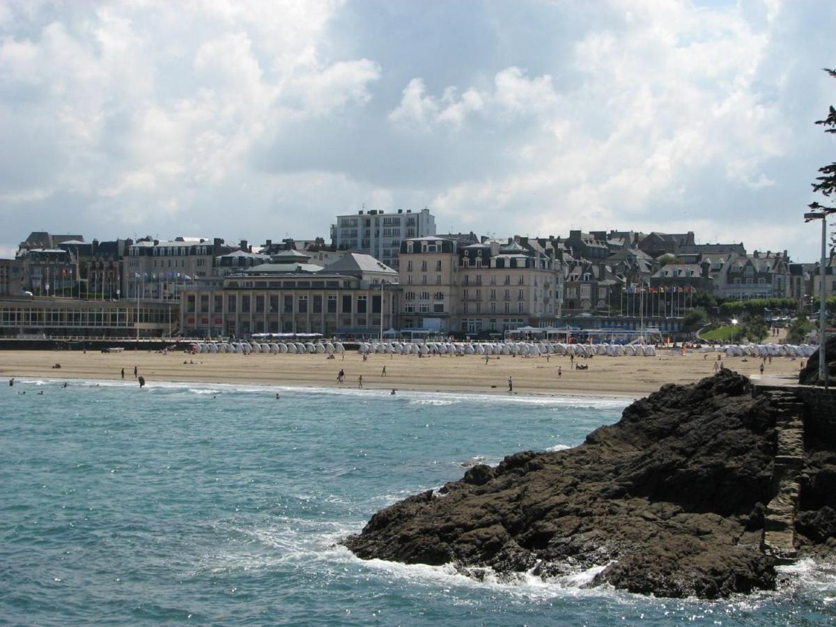 Studio Winston Dinard Exteriör bild